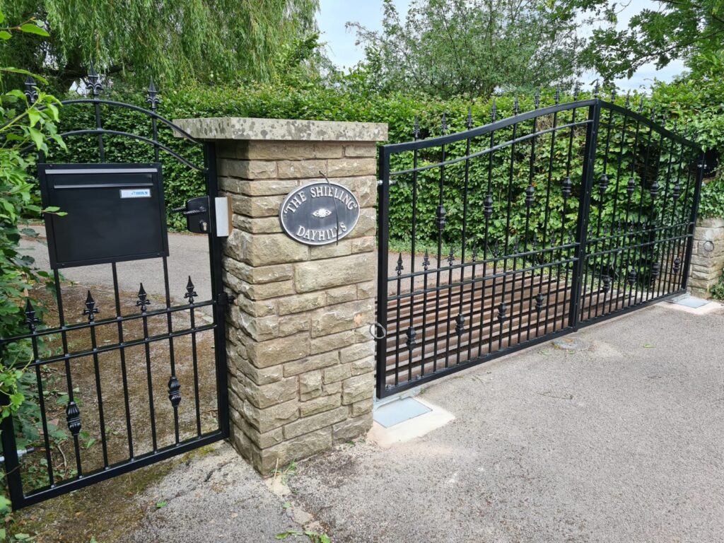 a6c640cc-6d77-401b-9f5e-b93b89d90ebd